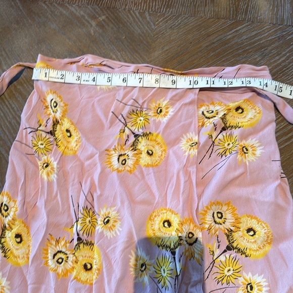 NWT Madewell Wrap Midi Skirt in Dutch Dandelions (0) - Picture 6 of 7